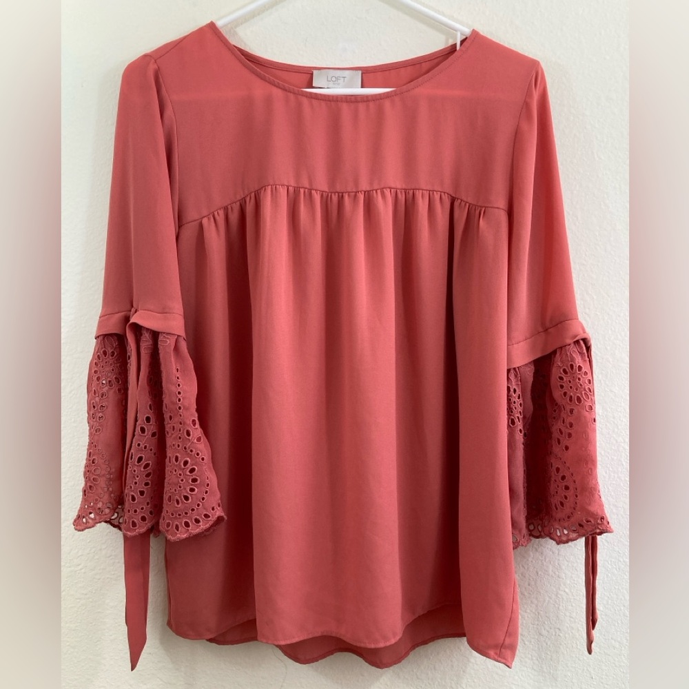 LOFT Outlet Coral Eyelet Bell Sleeve Peasant Blouse Size S